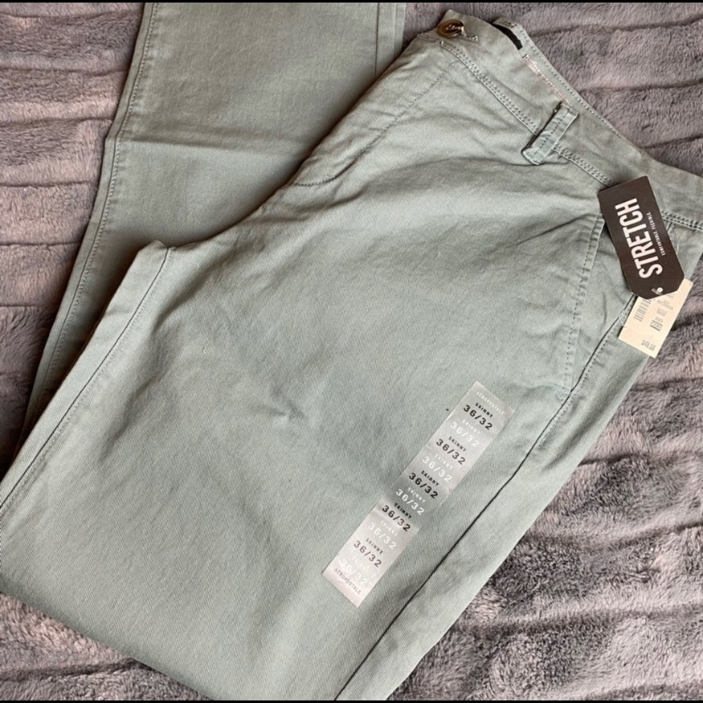 Green pants. 36 x 32